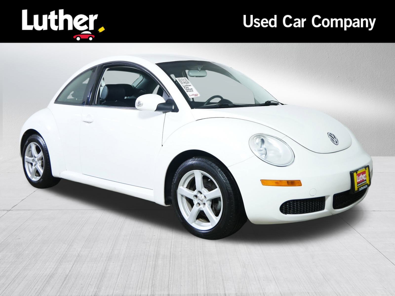 2010 Volkswagen New Beetle Base