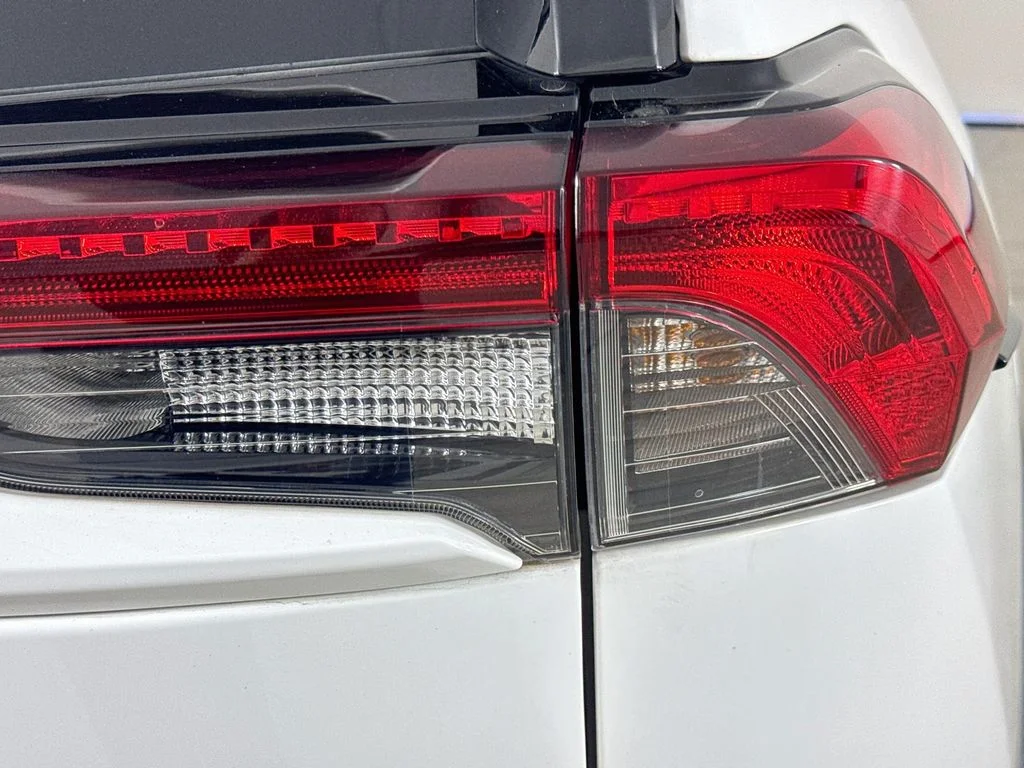Used 2021 Super White Toyota XLE image 32