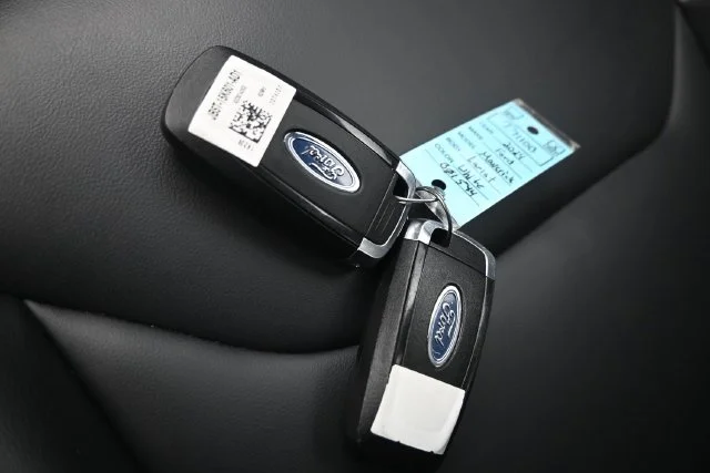 Certified Used 2024 Oxford White Ford Lariat image 20