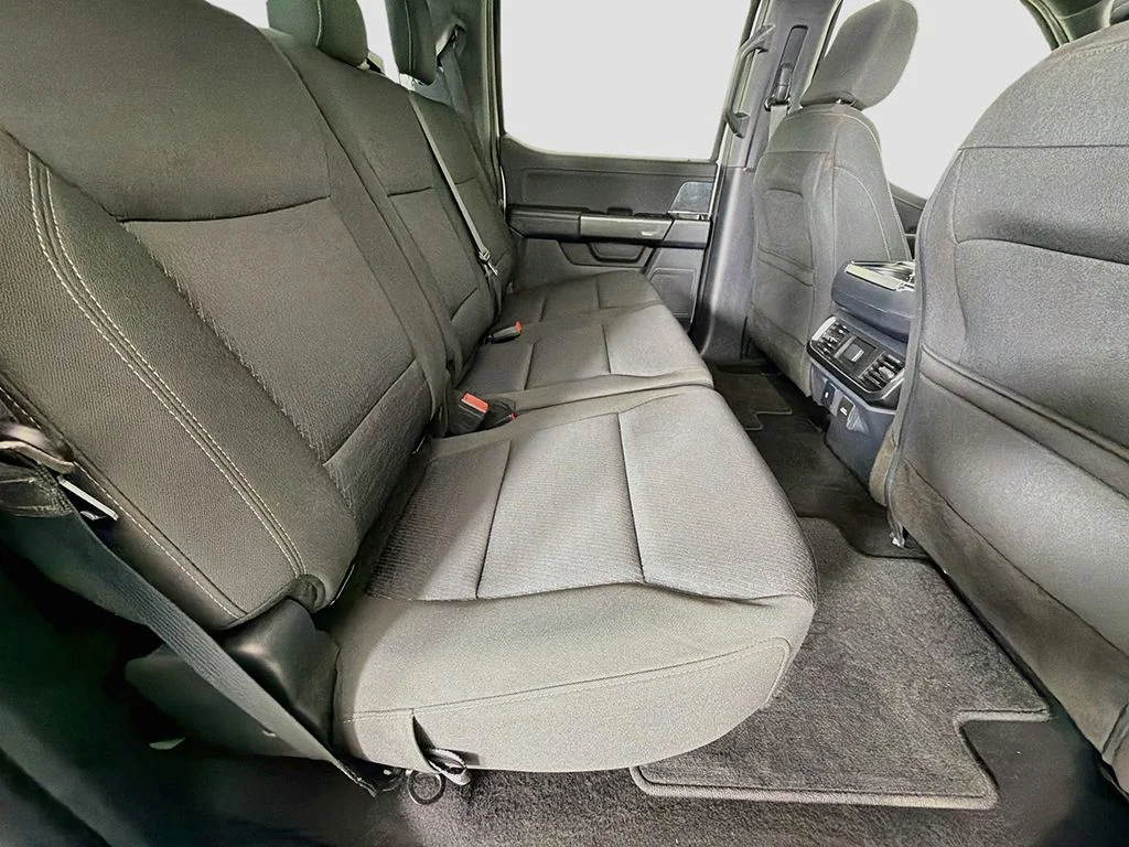 Used 2023 Oxford White Ford XLT image 26