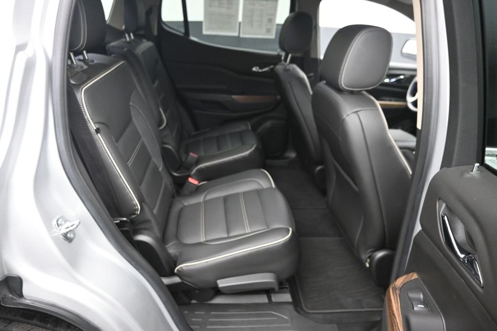 Used 2019 Silver GMC Denali image 10