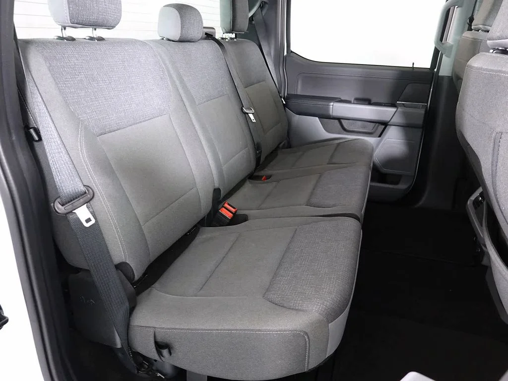 Used 2024 Oxford White Ford XLT image 15