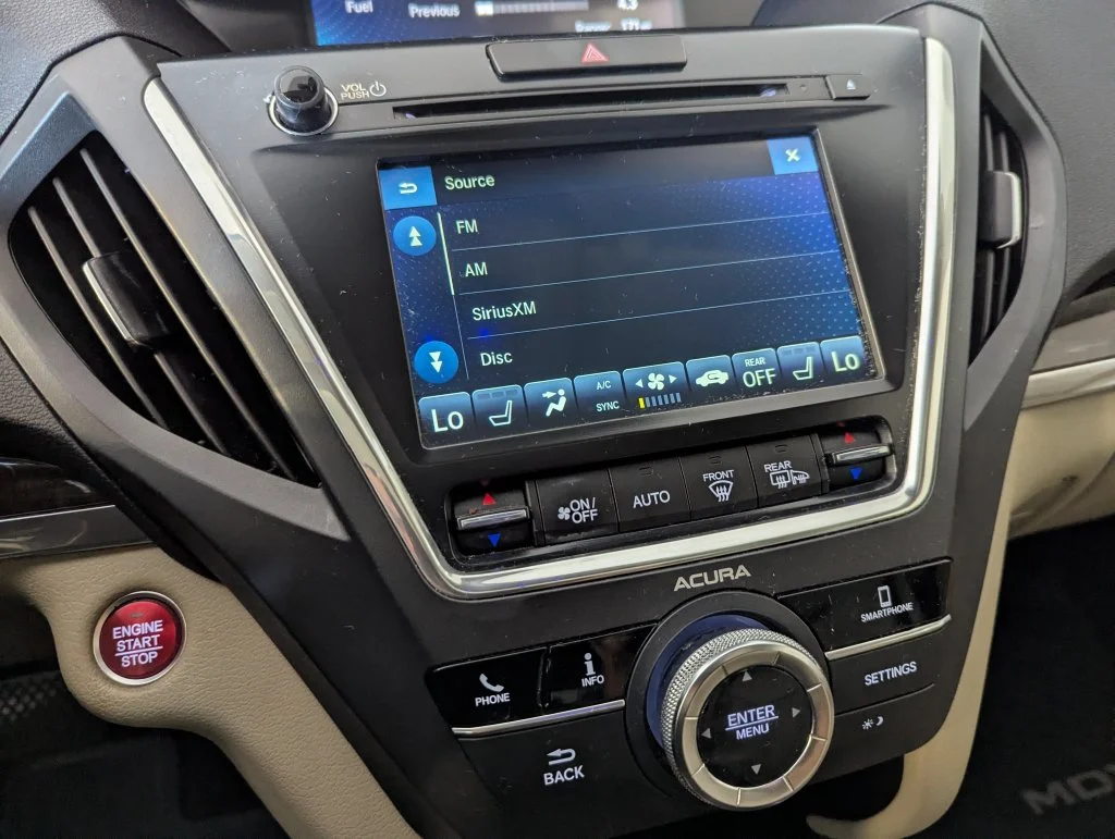 Certified Used 2018 White Acura 3.5L image 13