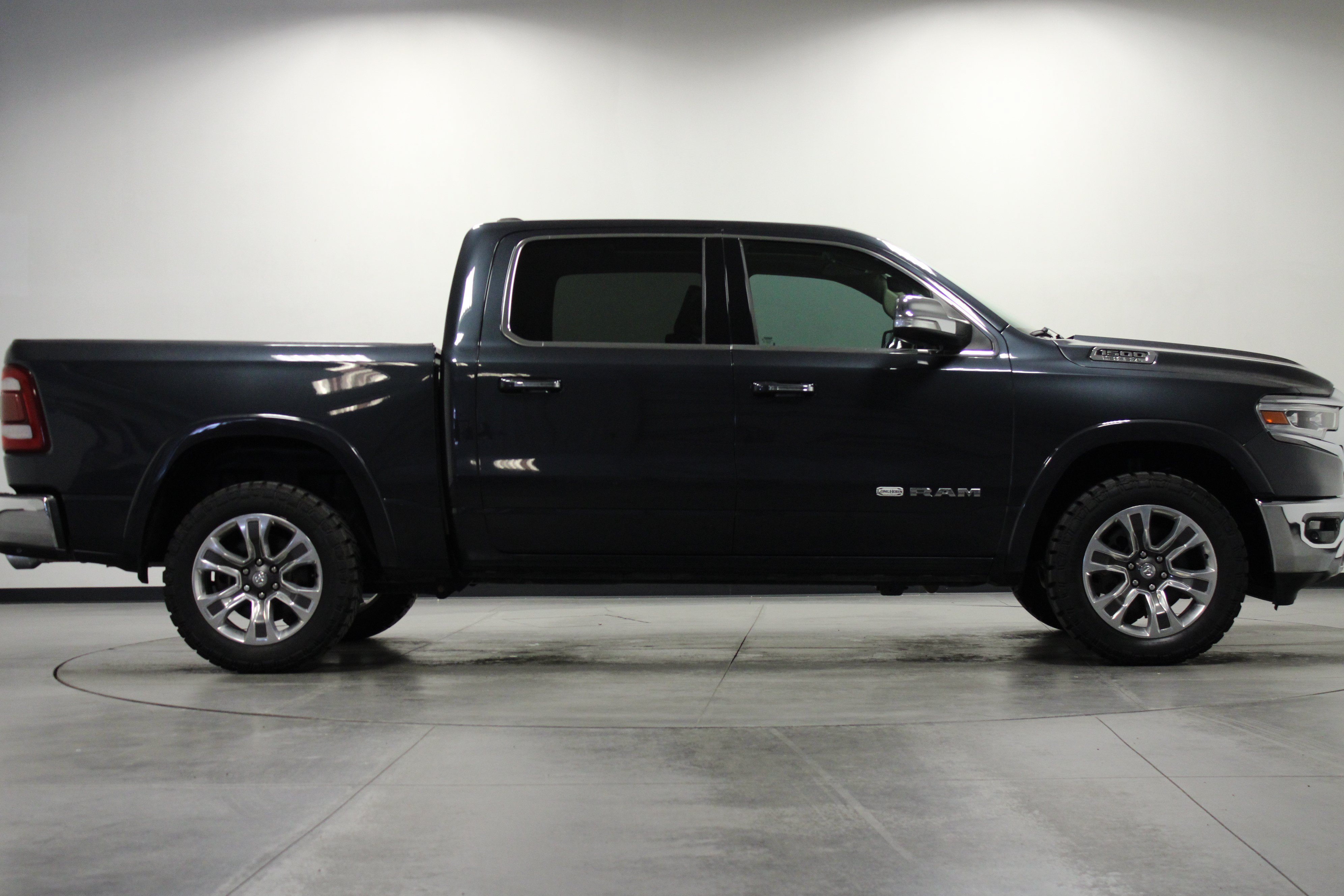 Used 2019 Maximum Steel Metallic Clearcoat Ram Laramie Longhorn image 3