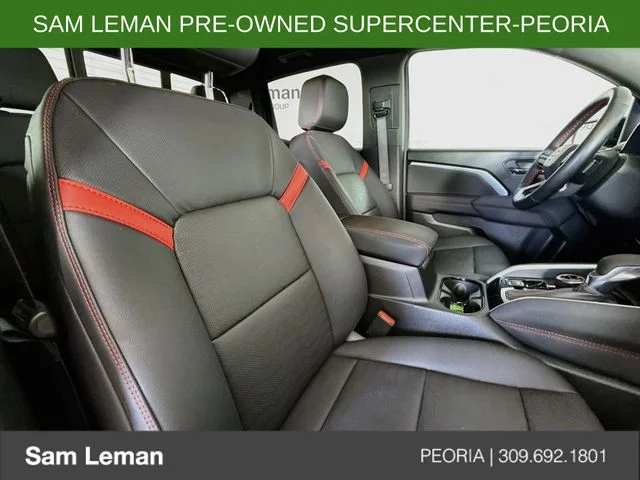 Used 2024 Black Chevrolet Z71 image 26