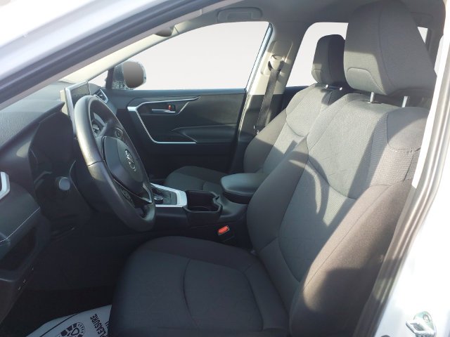 Used 2025 White Toyota XLE image 11