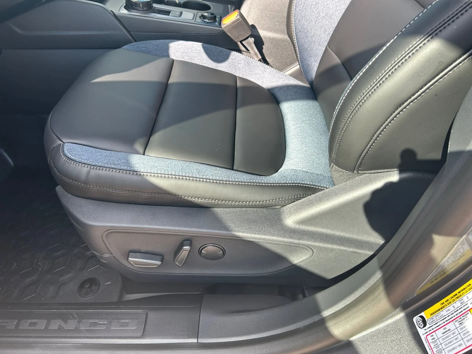 New 2026 Carbonized Grey Metallic Ford Outer Banks image 14