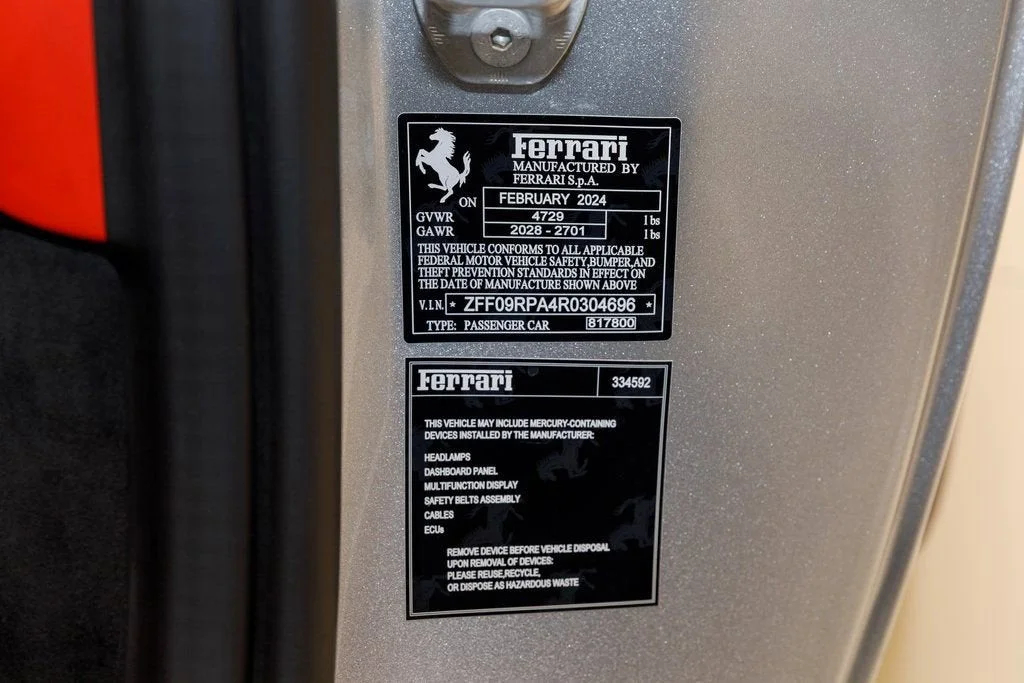 Used 2024 Sanusilver Ferrari Spider image 25