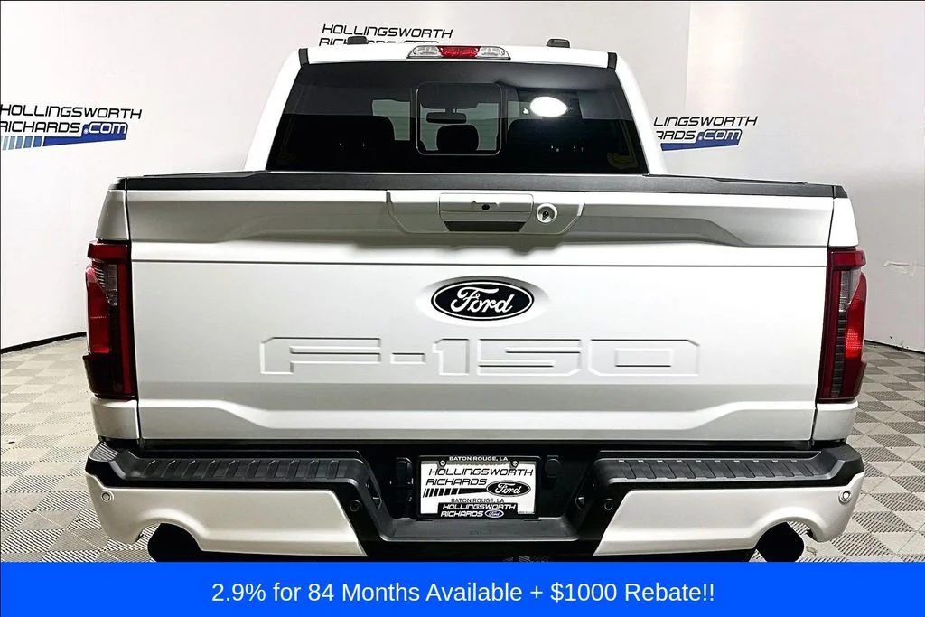 New 2026 Oxford White Ford XLT image 4