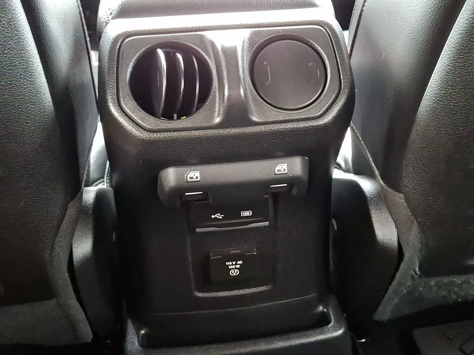 Used 2020 Bright White Clearcoat Jeep Rubicon image 11