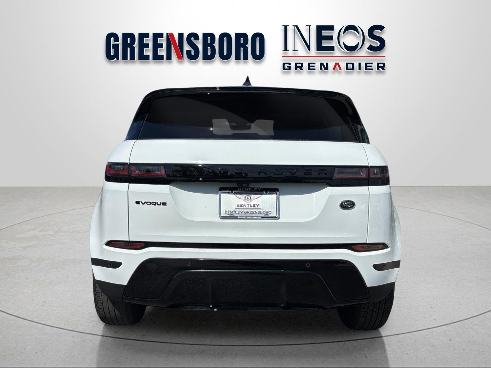 Used 2023 Fuji White Land Rover S image 4