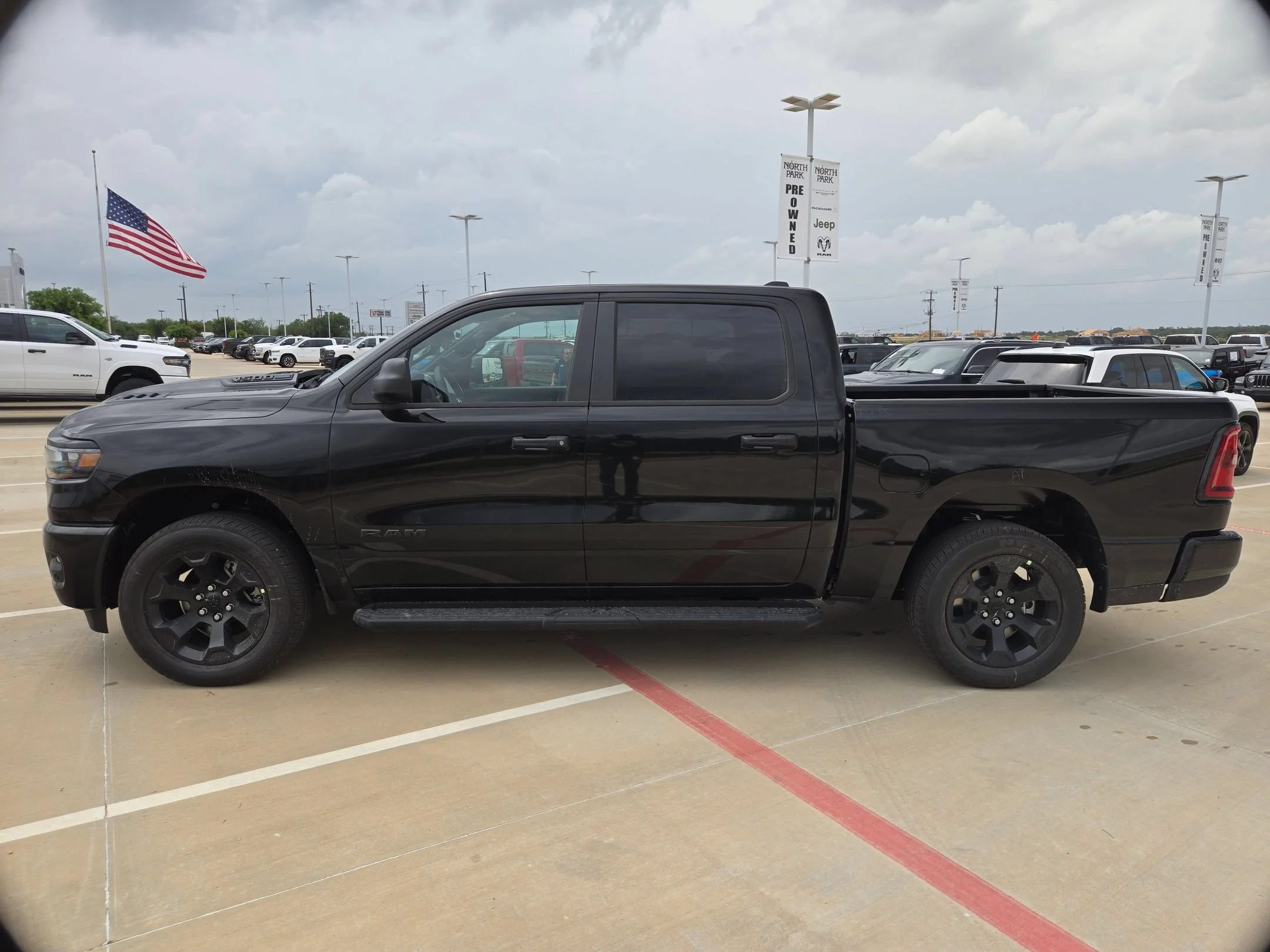New 2026 Diamond Black Crystal Pearlcoat RAM Express image 6