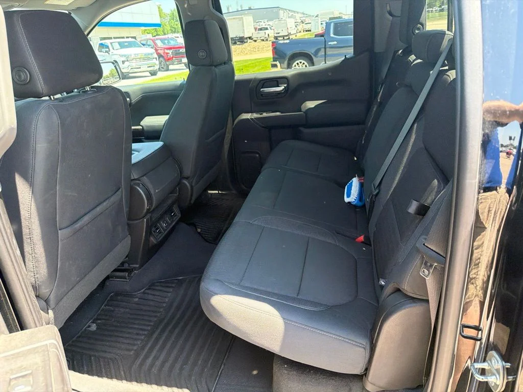 Used 2019 Black Chevrolet LT image 6