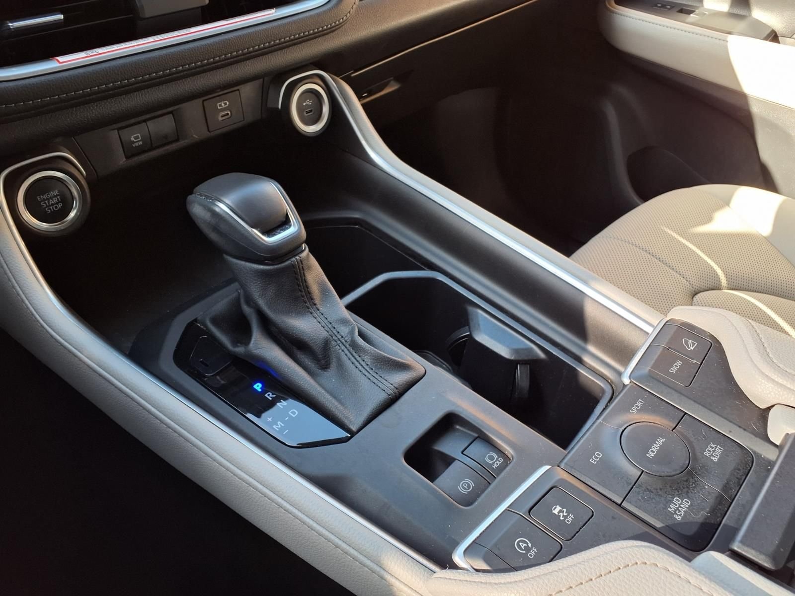 Certified Used 2025 Cloud Toyota Limited image 25