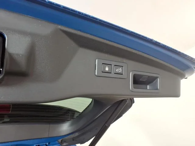 New 2026 GEYSER BLUE Subaru Wilderness image 36