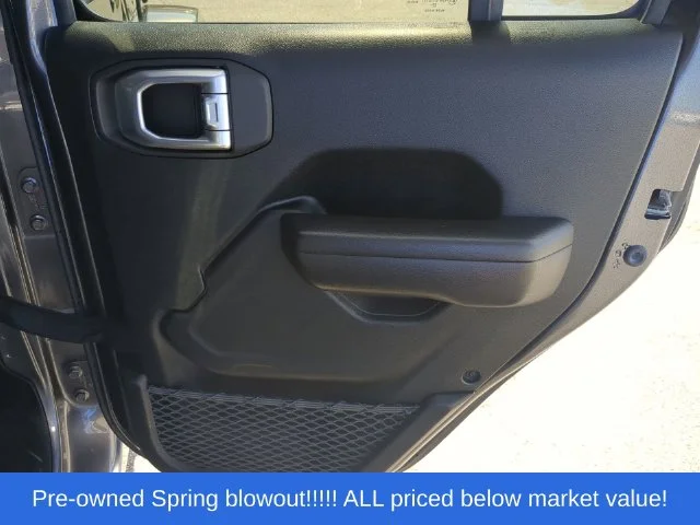 Used 2021 Gray Jeep Sport image 39