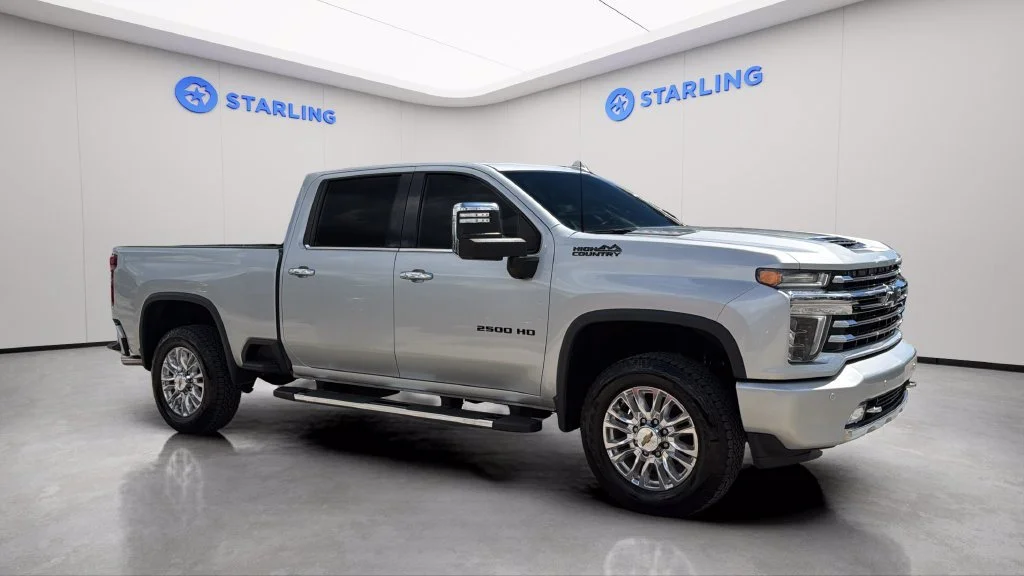 Used 2022 SILVER ICE METALLIC Chevrolet High Country image 13