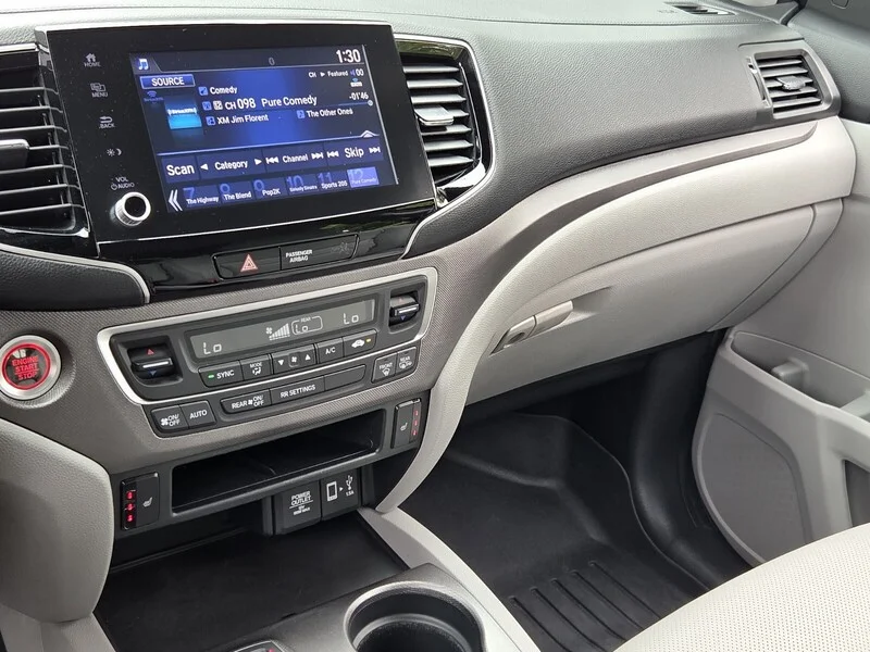 Used 2023 Modern Steel Metallic Honda RTL image 27