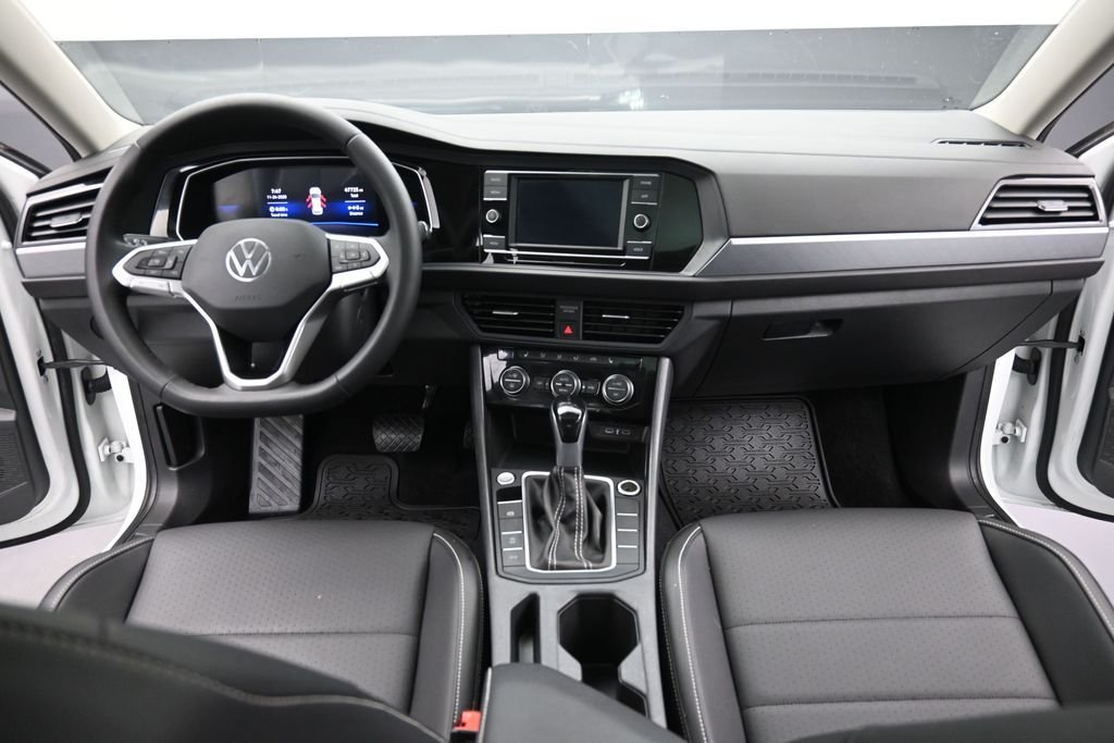 Used 2024 White Volkswagen 1.5T SE image 14