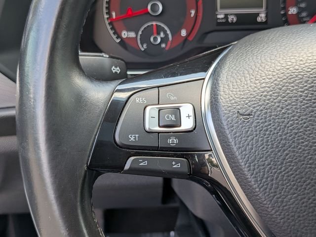 Used 2019 White Volkswagen 1.4T SE image 18