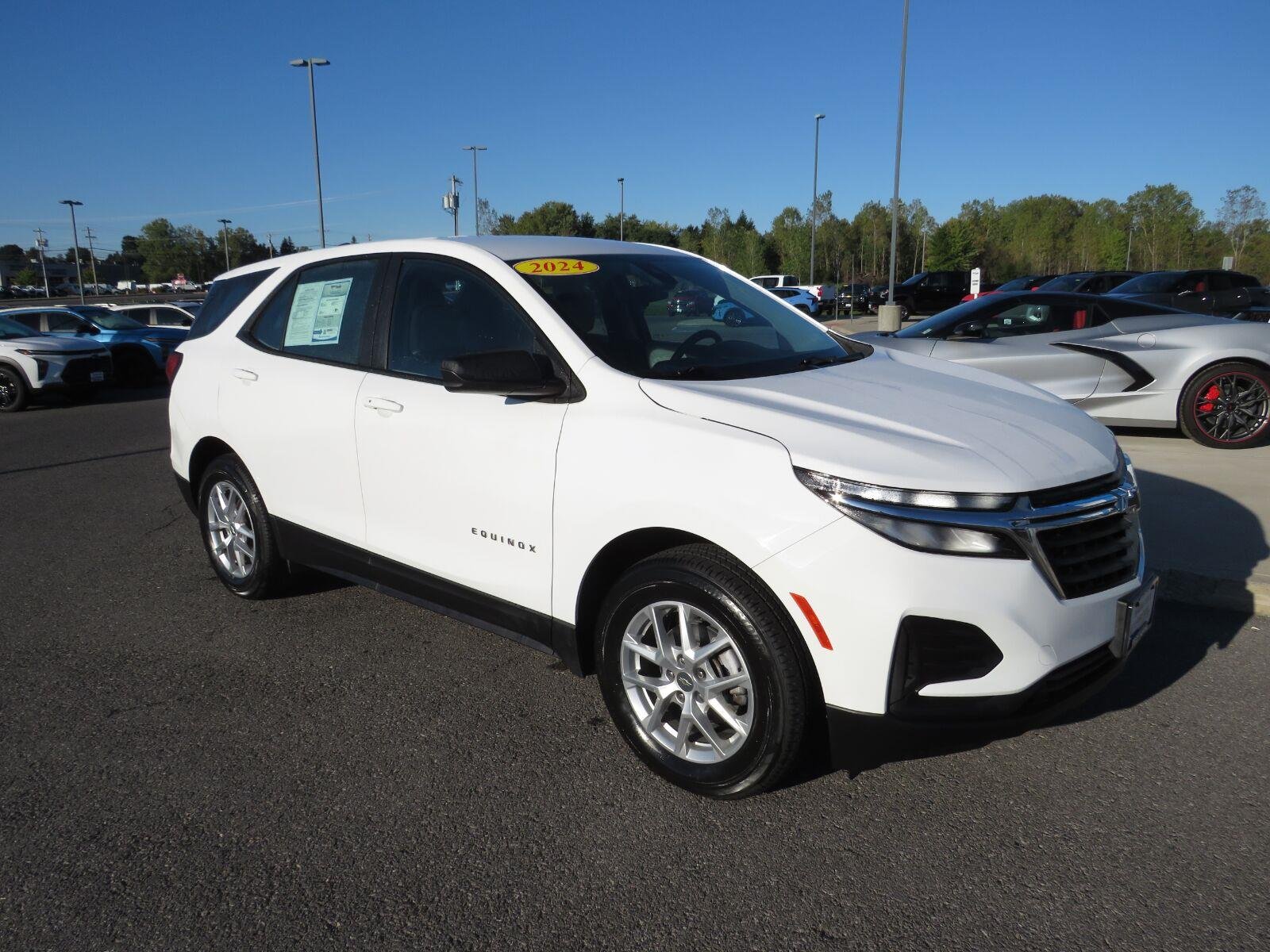 Used 2024 Summit White Chevrolet LS image 5