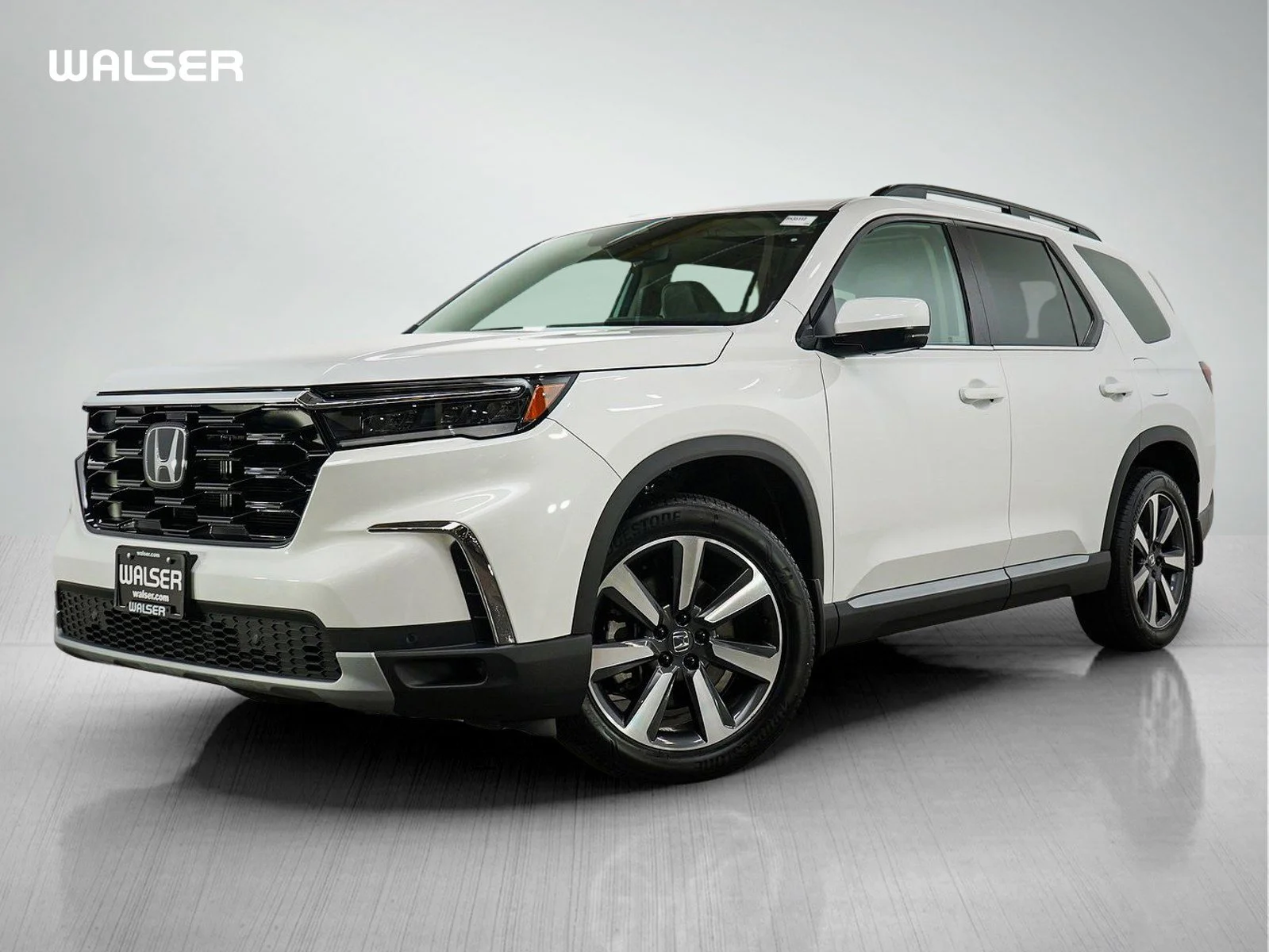 2024 Honda Pilot Touring AWD's photo