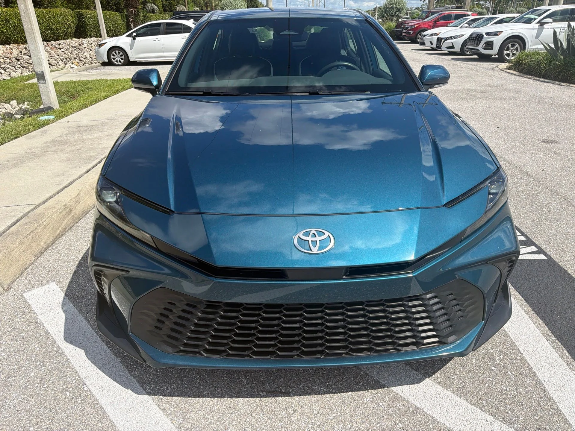 Used 2025 Ocean Toyota SE image 8