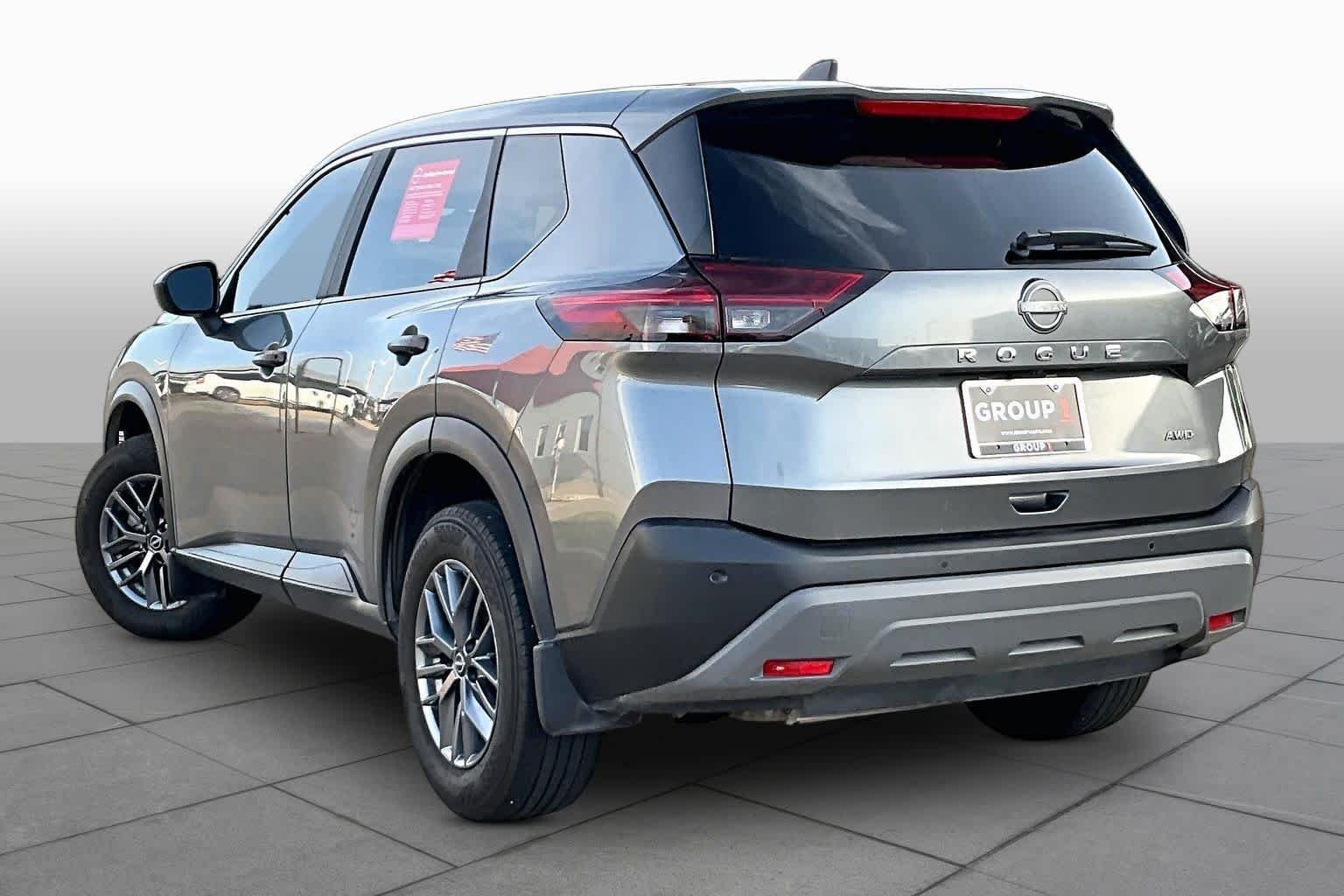 Certified Used 2023 Gun Metallic Nissan S image 11