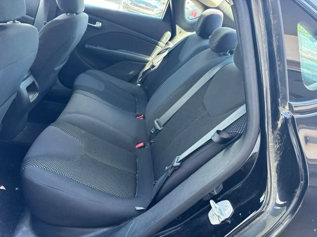 Used 2015 Pitch Black Clearcoat Dodge SE image 12