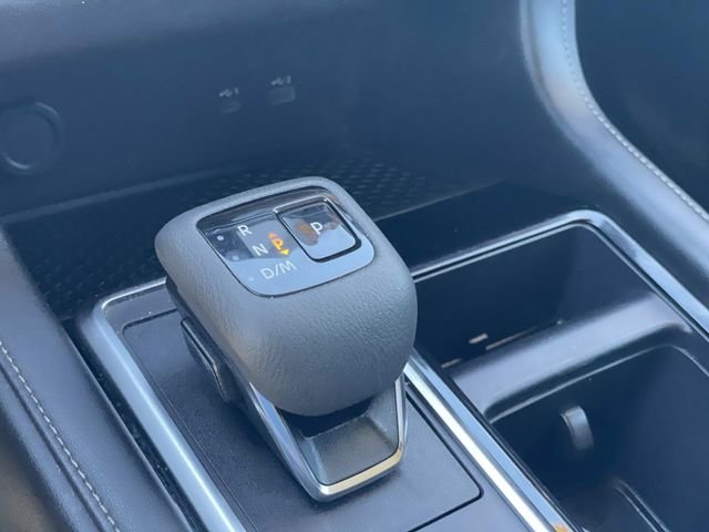 Used 2024 Blue Nissan SV image 31
