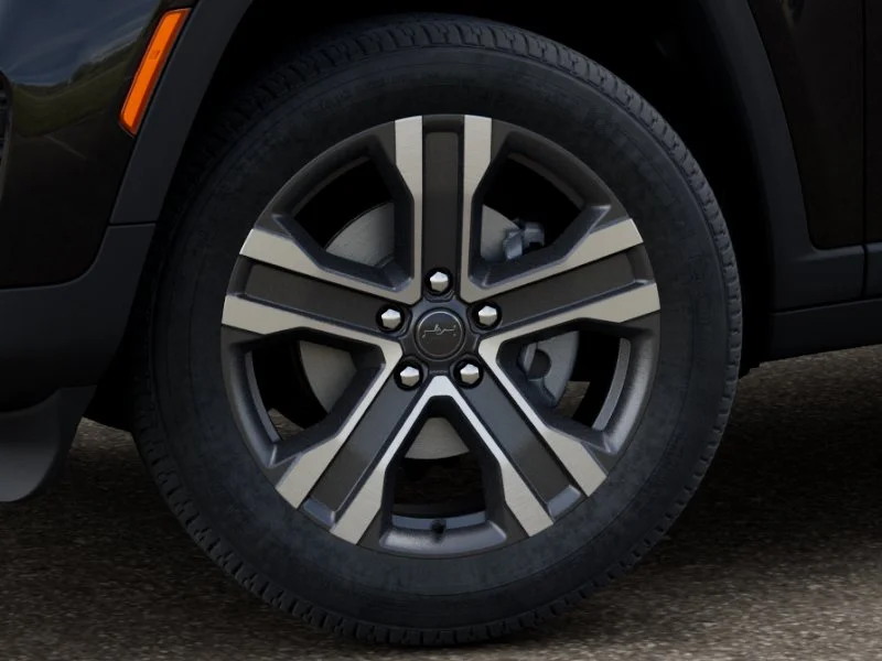 New 2027 High-Gloss Black Paint Jeep Laredo X image 4