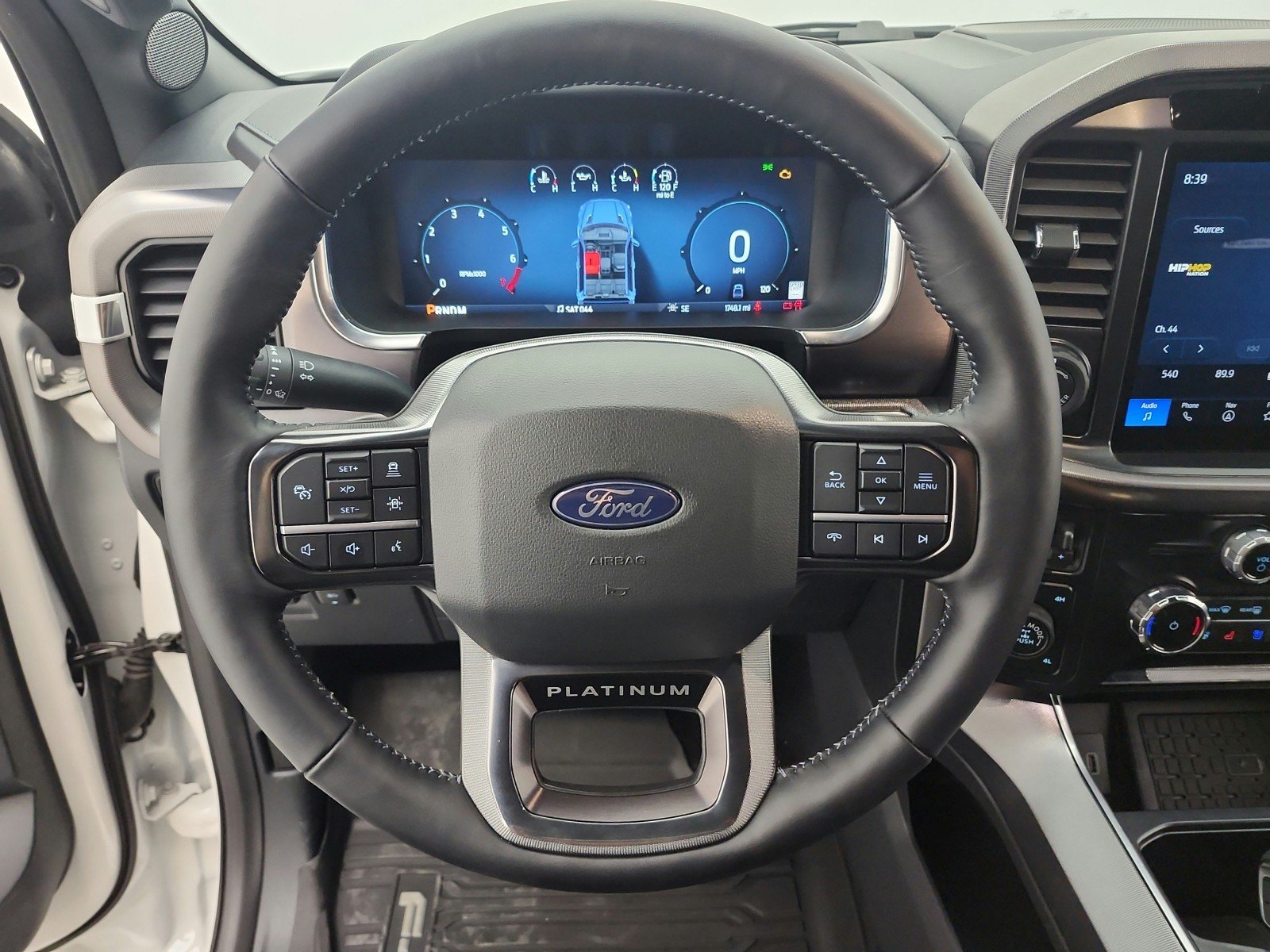 2025 Ford F-150 Platinum - Photo 16