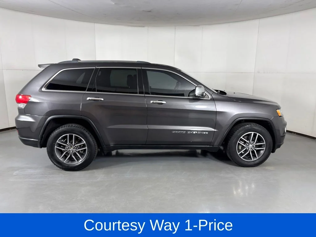 Used 2018 Gray Jeep Limited image 12