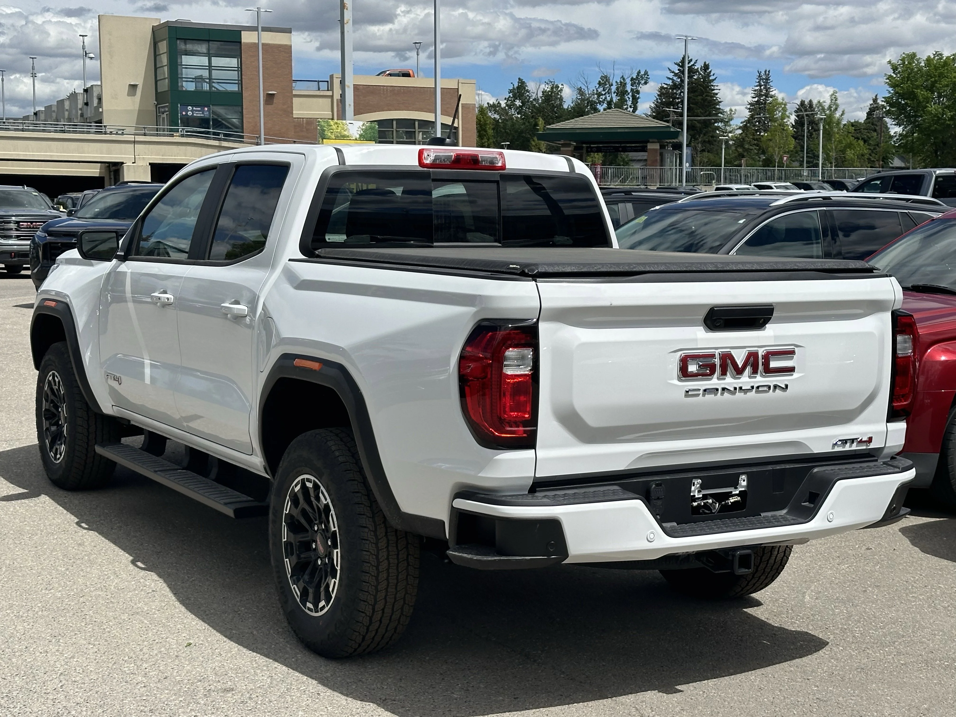 New 2026 Summit White GMC AT4 image 4
