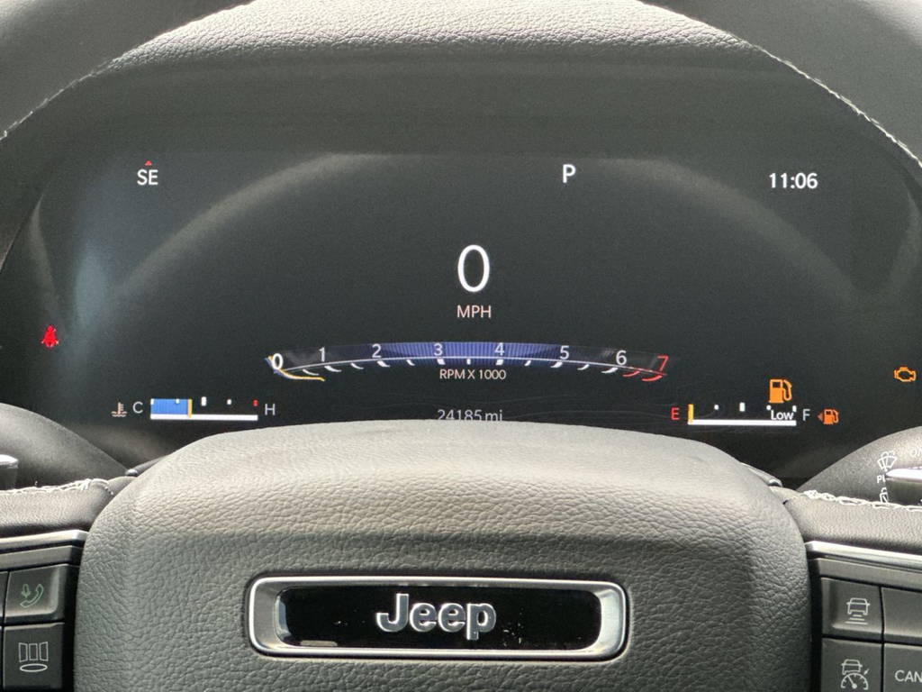 Used 2025 Silver Jeep Altitude X image 32