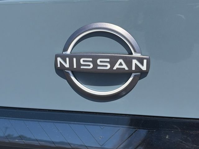 New 2026 Atlantic Gray Metallic / Super Black Two-tone Nissan SR image 31