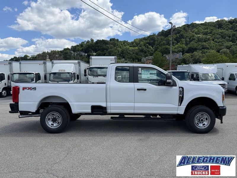 New 2026 Oxford White Ford F-250® XL image 5