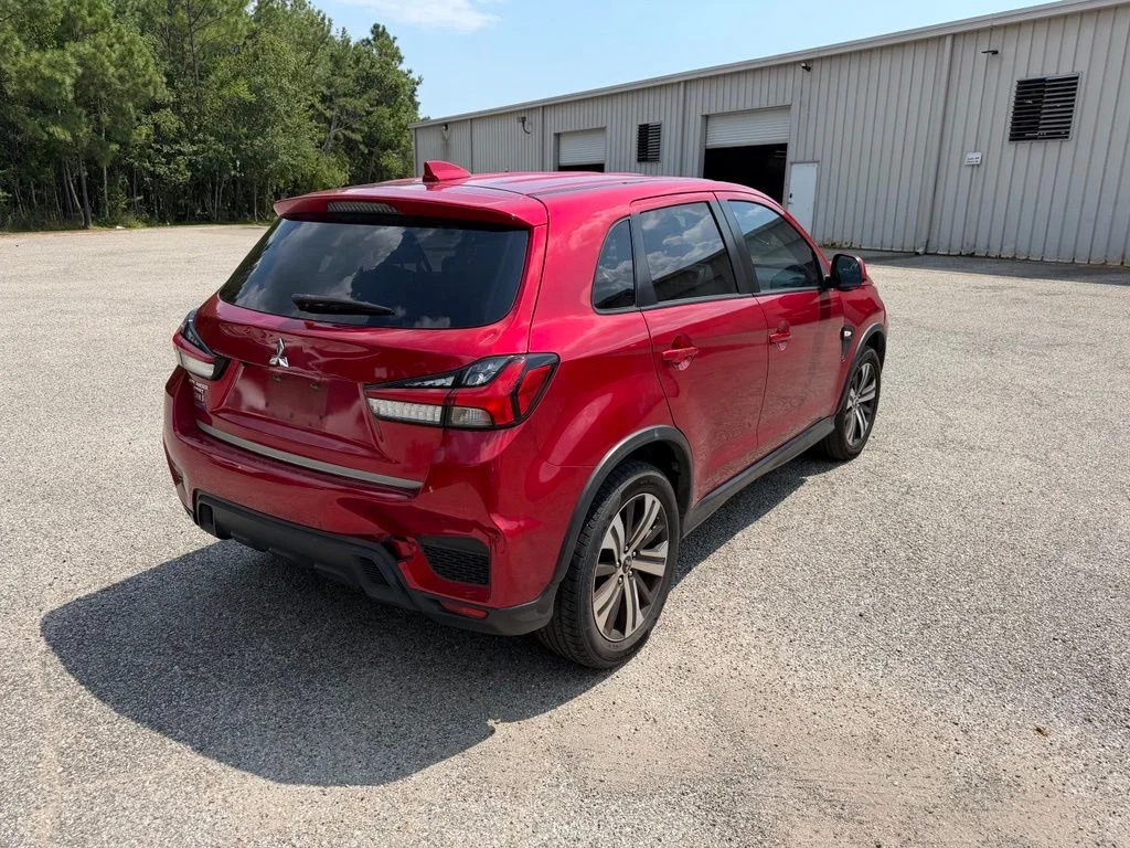 Used 2020  Mitsubishi 2.0 ES image 7