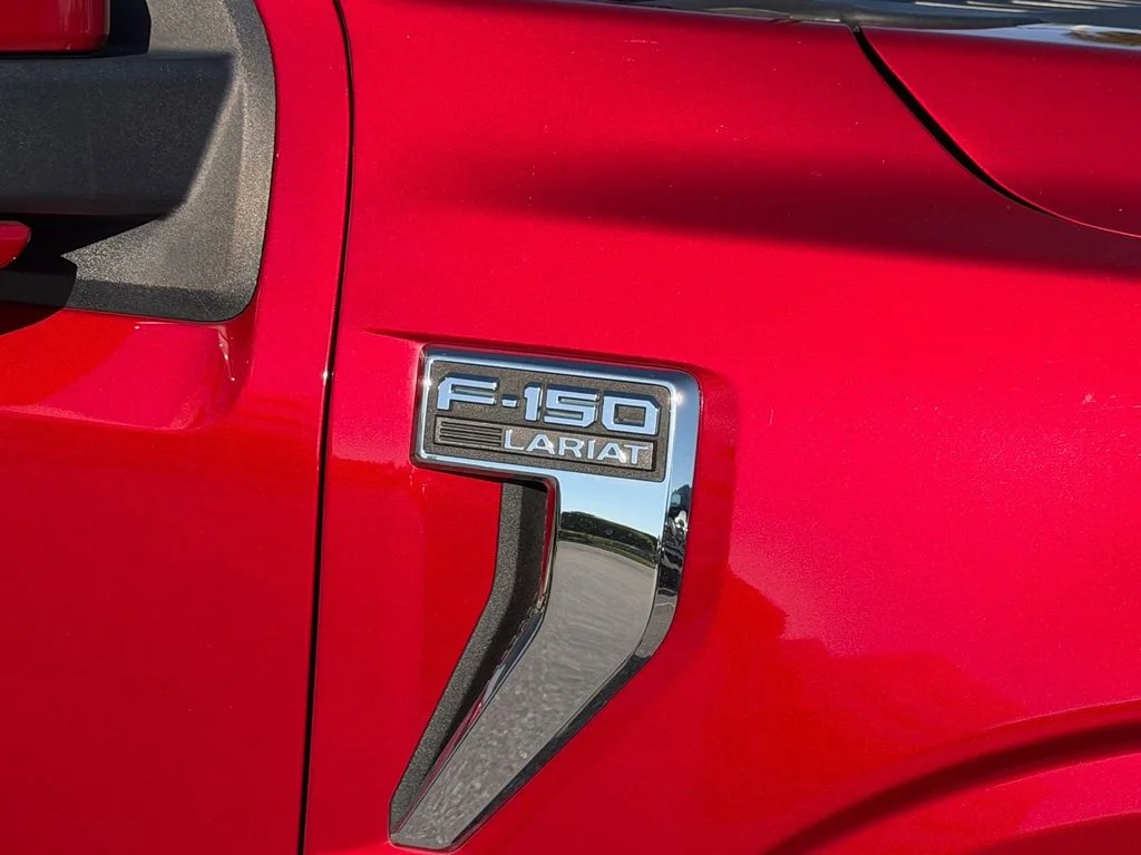Used 2021 Red Ford Lariat image 10