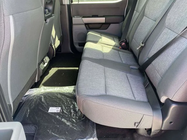New 2026 Oxford White Ford F-250® XL image 10