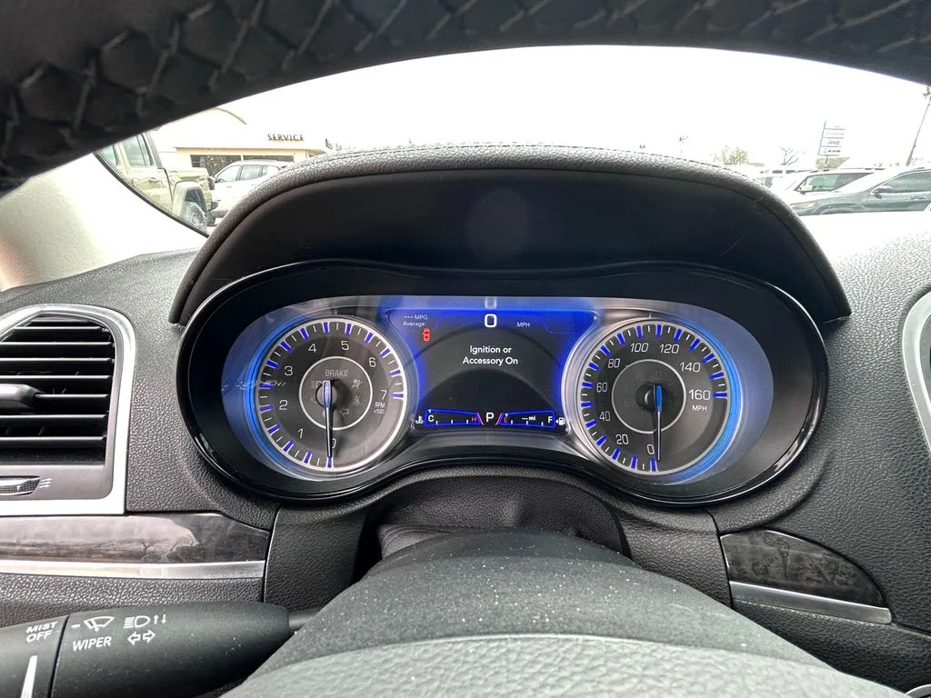 Used 2023 White Chrysler Touring image 17