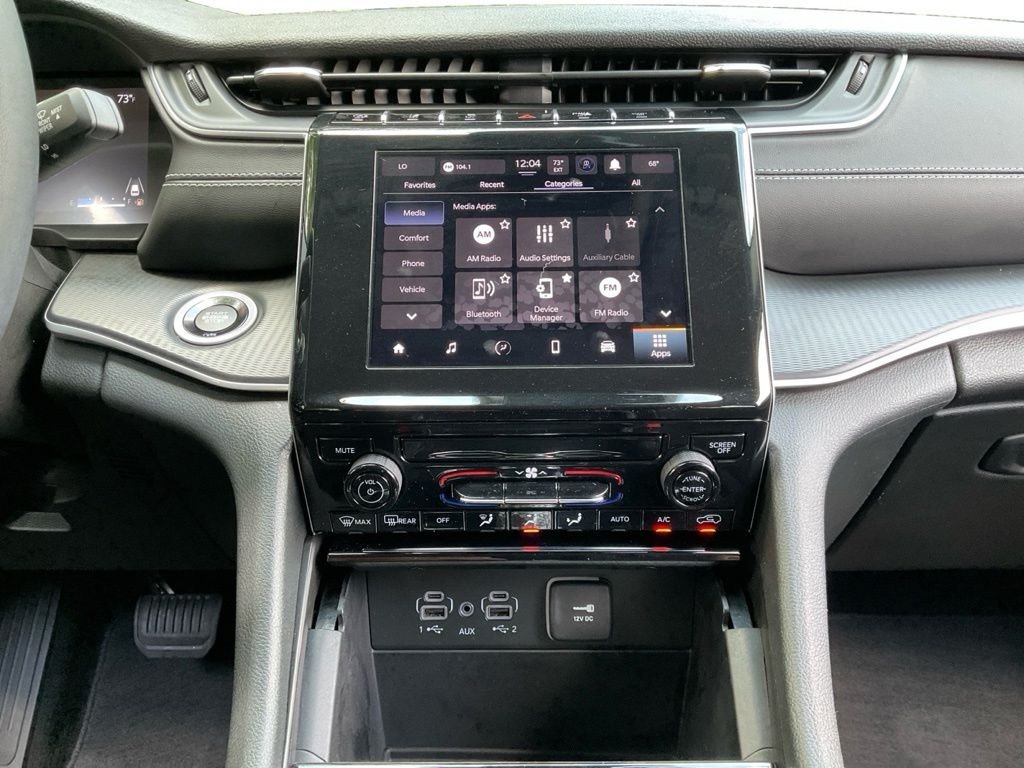 Used 2023 White Jeep Laredo image 32