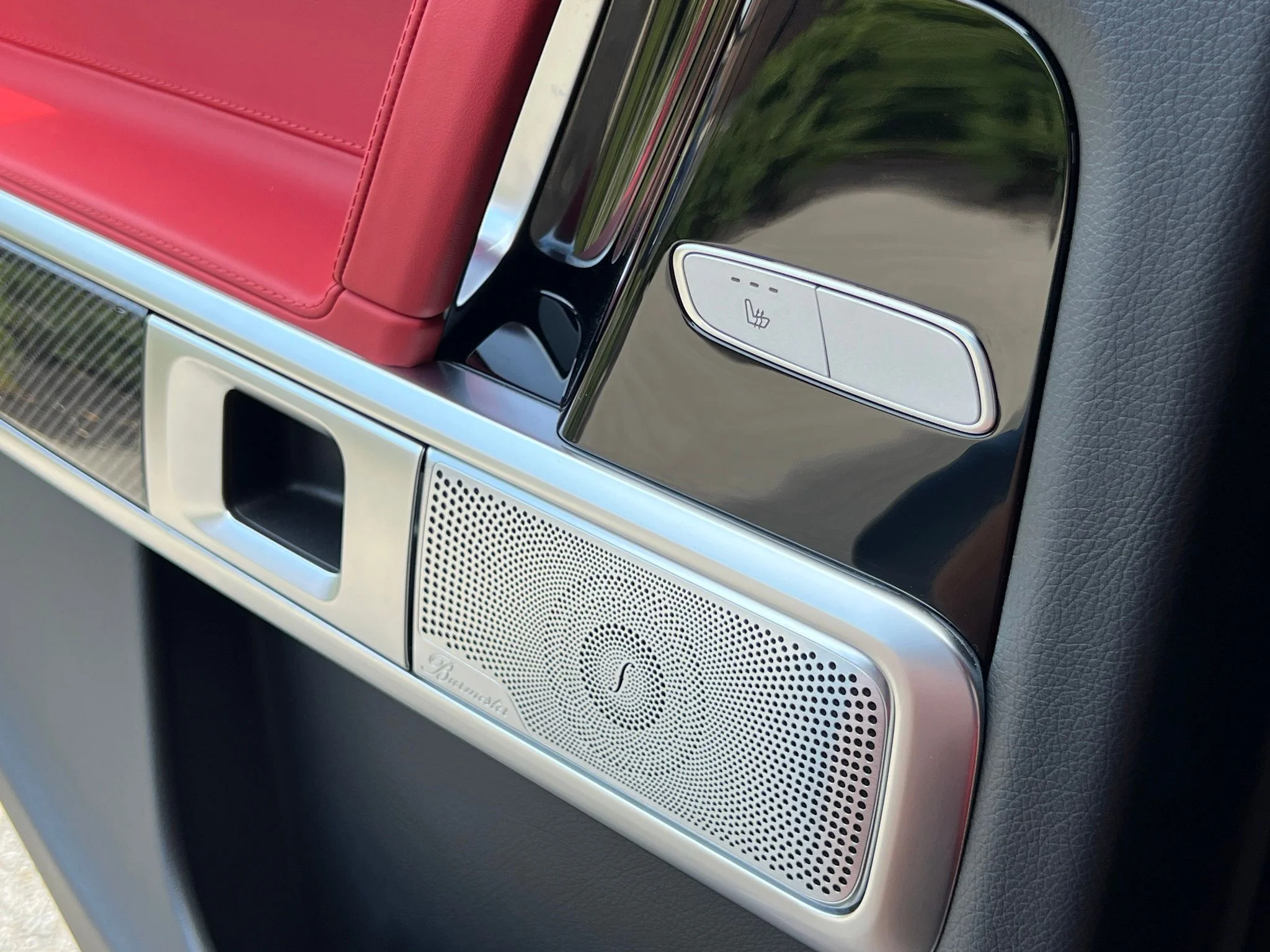 Used 2023  Mercedes-Benz G 550 image 44