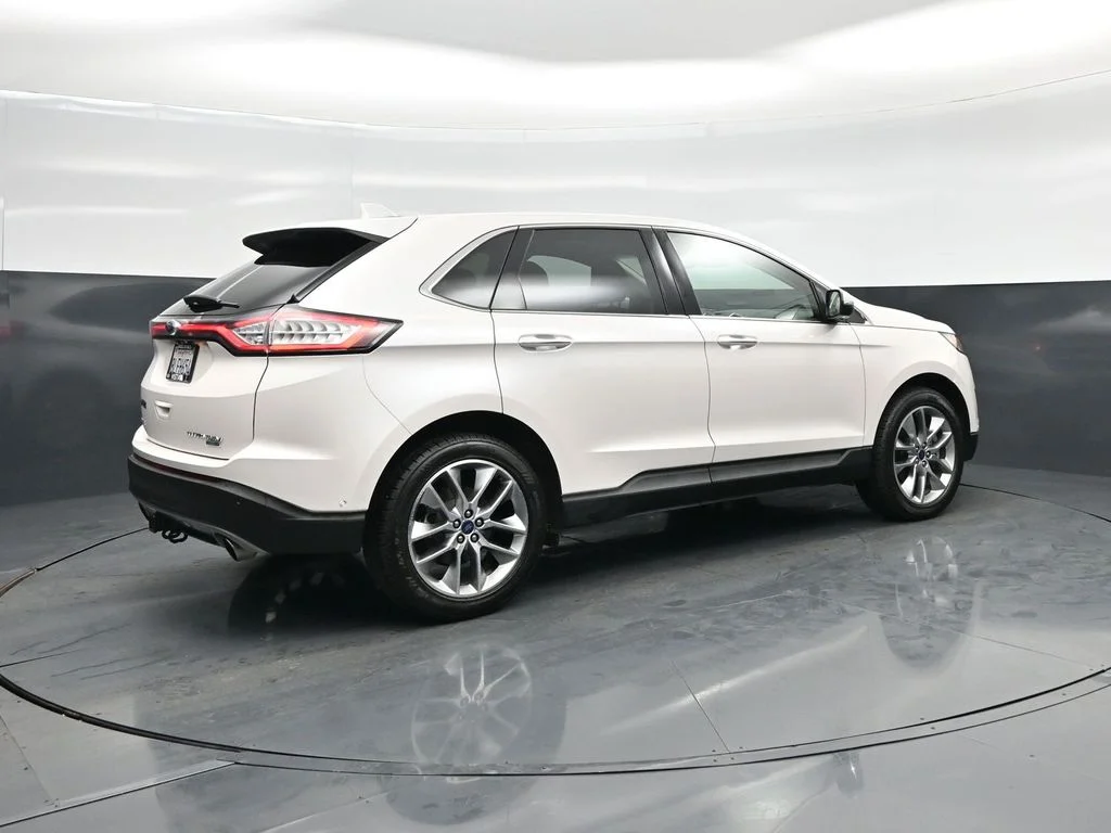 Used 2018 White Ford Titanium image 27