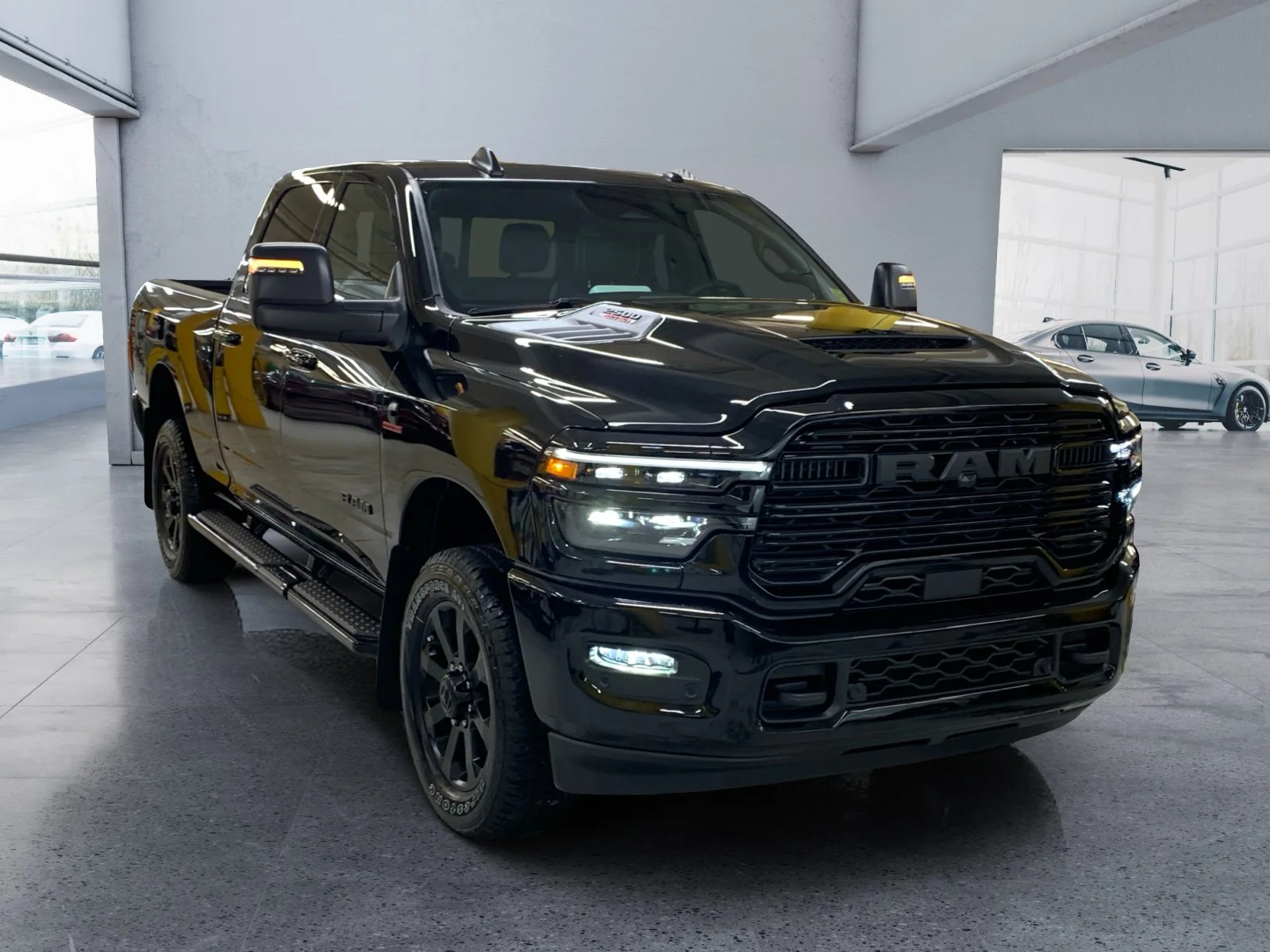 New 2026 Diamond Black Crystal Pearl Ram Laramie image 7