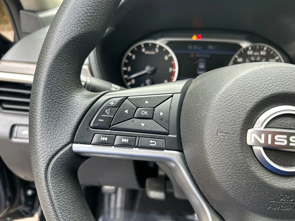 Used 2024 Black Nissan 2.5 SV image 23