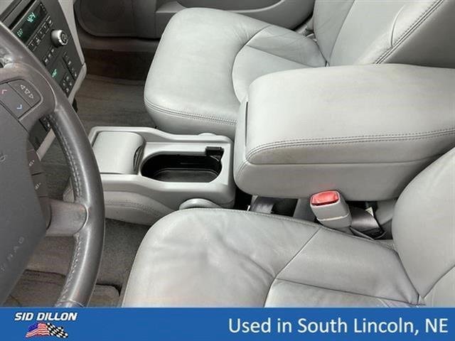 Used 2005 Sterling Silver Metallic Buick CXL image 13