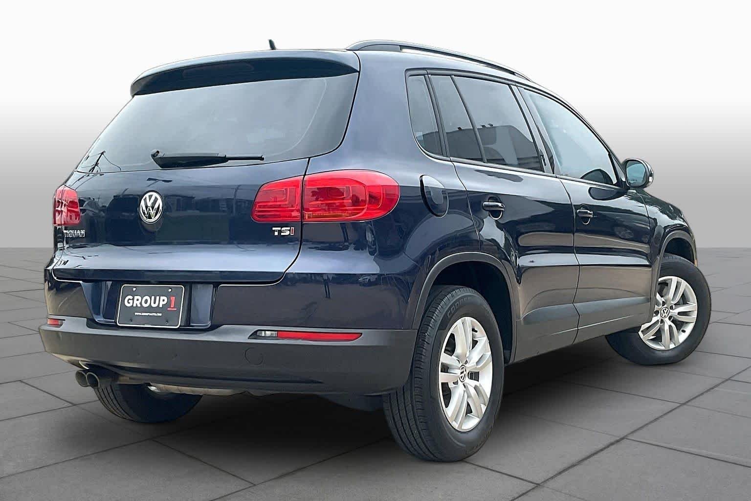 Used 2016 Night Blue Metallic Volkswagen S image 13