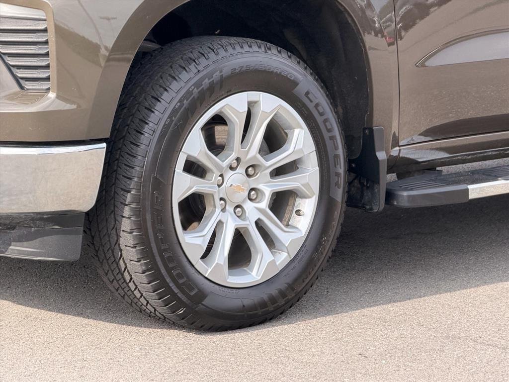 Used 2023 Harvest Bronze Metallic Chevrolet LTZ image 25