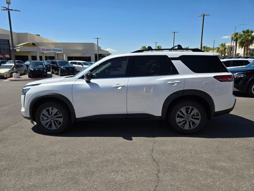 New 2026 Everest White Pearl TriCoat Nissan SV image 8